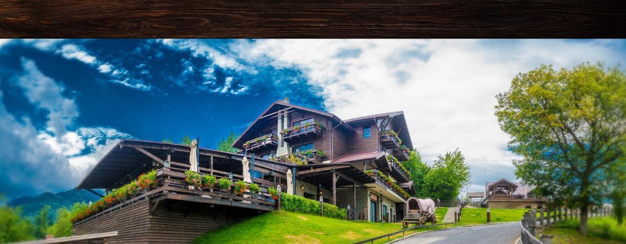 ホテル Maggie'S Ranch Rîşnov エクステリア 写真